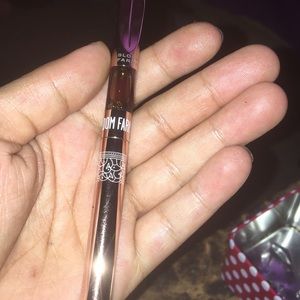 Bloom farms pen